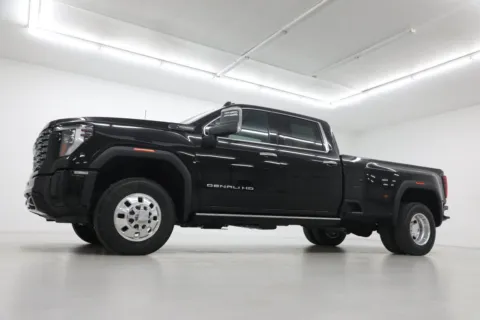 Photos of 2026 GMC Sierra 3500 HD Denali Ultimate for sale in Clinton, MO at Jim Falk Motors