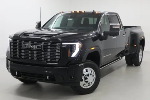More photos of 2026 GMC Sierra 3500 HD Denali Ultimate at Jim Falk Motors, MO