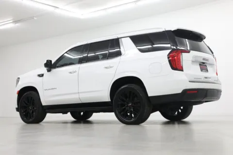 More photos of 2023 GMC Yukon SLE at Jim Falk Motors, MO