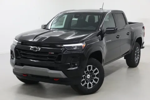 More photos of 2026 Chevrolet Colorado Z71 at Jim Falk Motors, MO