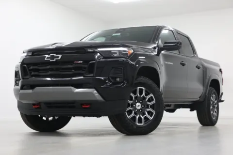Black 2026 Chevrolet Colorado Z71 for sale in Clinton, MO