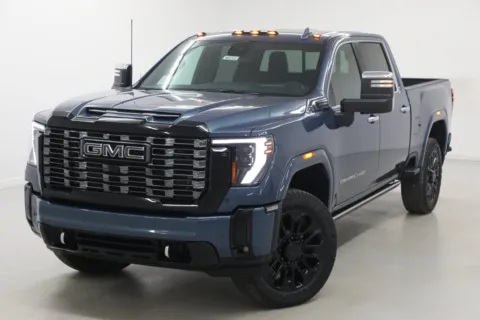 More photos of 2026 GMC Sierra 2500 HD Denali Ultimate at Jim Falk Motors, MO