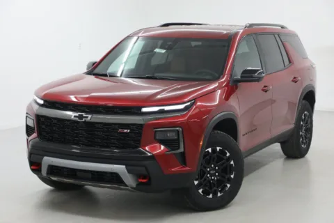 More photos of 2027 Chevrolet Traverse Z71 at Jim Falk Motors, MO