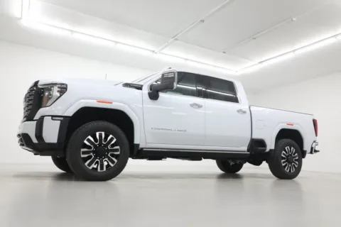 Photos of 2026 GMC Sierra 2500 HD Denali Ultimate for sale in Clinton, MO at Jim Falk Motors