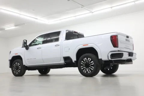 More photos of 2026 GMC Sierra 2500 HD Denali Ultimate at Jim Falk Motors, MO