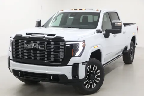More photos of 2026 GMC Sierra 2500 HD Denali Ultimate at Jim Falk Motors, MO