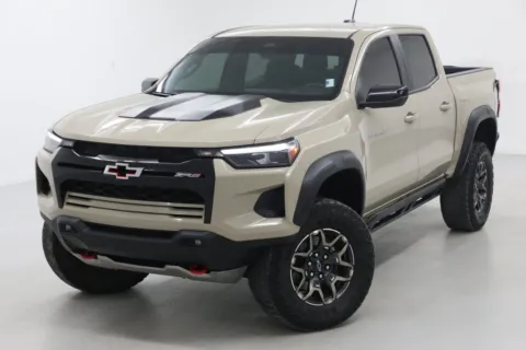 More photos of 2023 Chevrolet Colorado ZR2 at Jim Falk Motors, MO