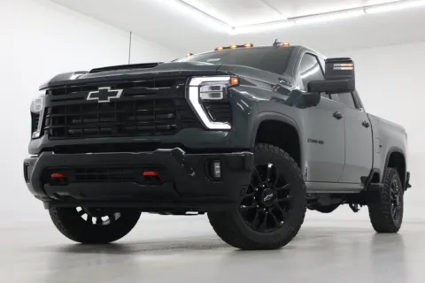 Gray 2026 Chevrolet Silverado 2500 HD LT for sale in Clinton, MO