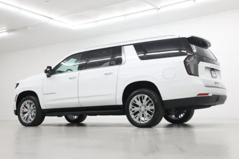 More photos of 2027 Chevrolet Suburban LT at Jim Falk Motors, MO