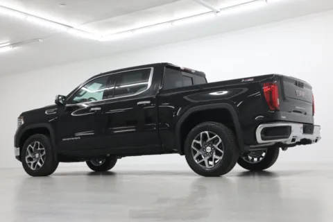 More photos of 2026 GMC Sierra 1500 SLT at Jim Falk Motors, MO