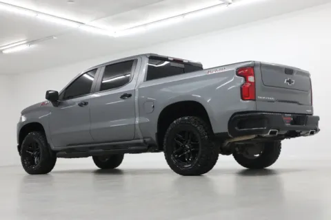 More photos of 2022 Chevrolet Silverado 1500 LTD LT Trail Boss at Jim Falk Motors, MO
