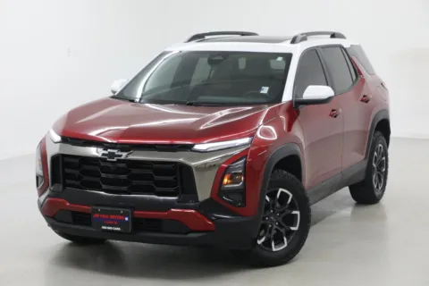 More photos of 2025 Chevrolet Equinox AWD ACTIV at Jim Falk Motors, MO