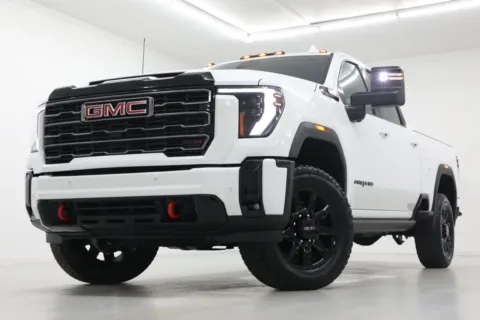 White 2026 GMC Sierra 2500 HD AT4 for sale in Clinton, MO