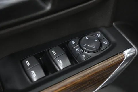 More photos of 2023 Chevrolet Silverado 2500 HD High Country at Jim Falk Motors, MO
