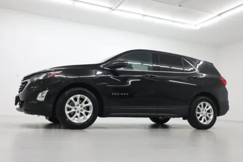 Photos of 2019 Chevrolet Equinox LT for sale in Clinton, MO at Jim Falk Motors