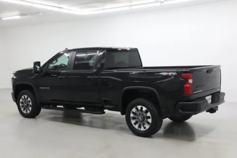 Another view of 2022 Chevrolet Silverado 2500 HD Custom for sale in Clinton, MO at Jim Falk Motors