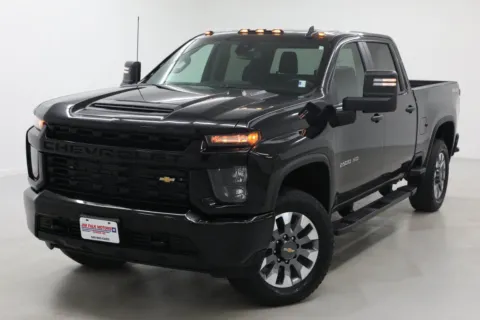 More photos of 2022 Chevrolet Silverado 2500 HD Custom at Jim Falk Motors, MO