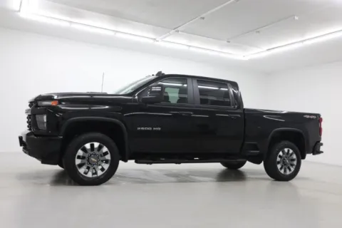 Photos of 2022 Chevrolet Silverado 2500 HD Custom for sale in Clinton, MO at Jim Falk Motors