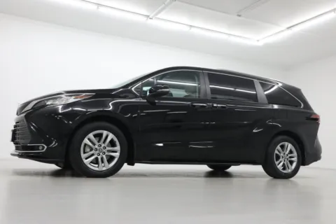 Photos of 2023 Toyota Sienna Limited for sale in Clinton, MO at Jim Falk Motors