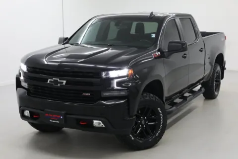 More photos of 2020 Chevrolet Silverado 1500 LT Trail Boss at Jim Falk Motors, MO
