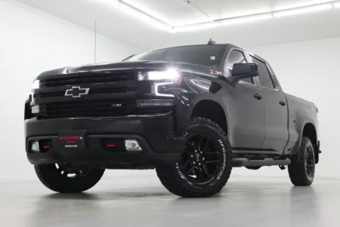 Black 2020 Chevrolet Silverado 1500 LT Trail Boss for sale in Clinton, MO