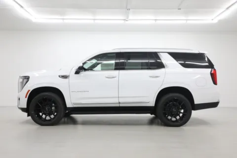 Another view of 2027 GMC Yukon Elevation for sale in Clinton, MO at Jim Falk Motors