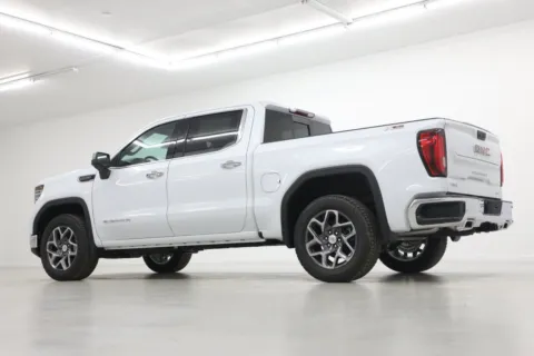 More photos of 2026 GMC Sierra 1500 SLT at Jim Falk Motors, MO