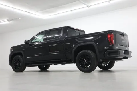 More photos of 2026 GMC Sierra 1500 Elevation at Jim Falk Motors, MO