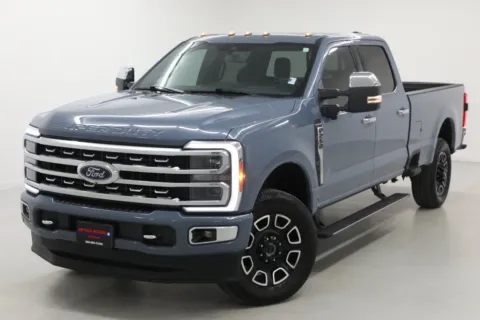 More photos of 2023 Ford Super Duty F-250 SRW Platinum at Jim Falk Motors, MO