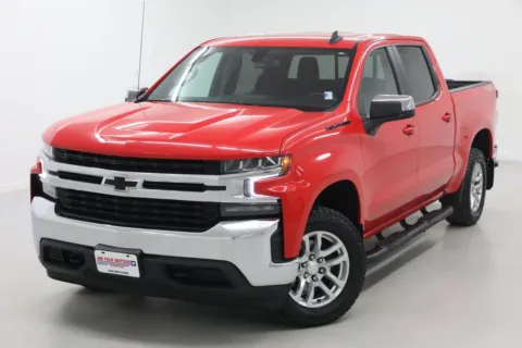 More photos of 2020 Chevrolet Silverado 1500 LT at Jim Falk Motors, MO
