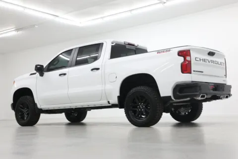 More photos of 2026 Chevrolet Silverado 1500 LT Trail Boss at Jim Falk Motors, MO