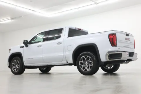 More photos of 2026 GMC Sierra 1500 SLT at Jim Falk Motors, MO
