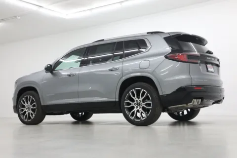 More photos of 2027 GMC Acadia Denali Ultimate at Jim Falk Motors, MO