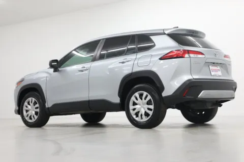 More photos of 2023 Toyota Corolla Cross L at Jim Falk Motors, MO