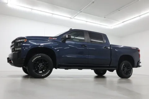 Photos of 2020 Chevrolet Silverado 1500 LT Trail Boss for sale in Clinton, MO at Jim Falk Motors