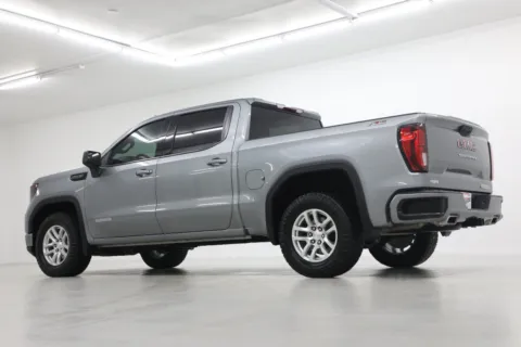 More photos of 2025 GMC Sierra 1500 Elevation at Jim Falk Motors, MO