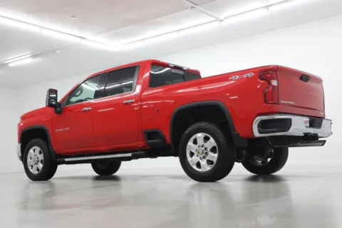 More photos of 2021 Chevrolet Silverado 2500 HD LTZ at Jim Falk Motors, MO