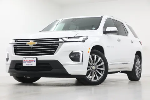 White 2023 Chevrolet Traverse Premier for sale in Clinton, MO