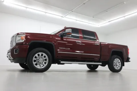 Photos of 2016 GMC Sierra 2500 HD Denali for sale in Clinton, MO at Jim Falk Motors
