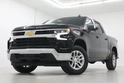 Black 2026 Chevrolet Silverado 1500 LT for sale in Clinton, MO