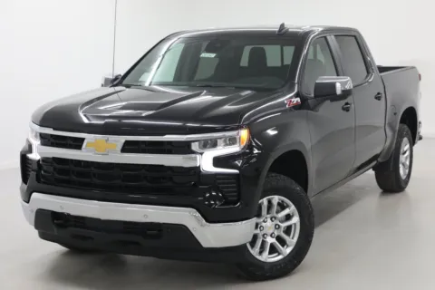 More photos of 2026 Chevrolet Silverado 1500 LT at Jim Falk Motors, MO