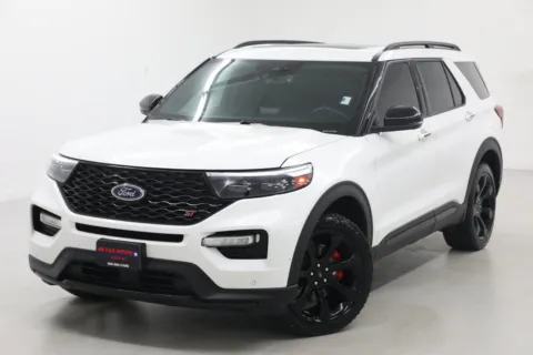 More photos of 2022 Ford Explorer ST at Jim Falk Motors, MO