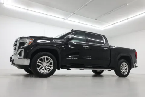 Photos of 2021 GMC Sierra 1500 SLT for sale in Clinton, MO at Jim Falk Motors