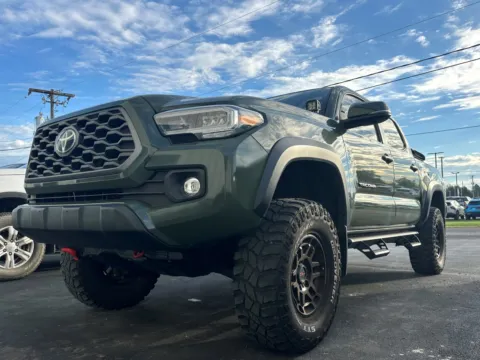 Green 2022 Toyota Tacoma TRD Off Road for sale in Clinton, MO
