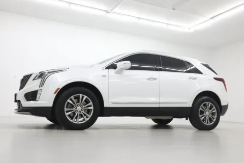 Photos of 2023 Cadillac XT5 Premium Luxury for sale in Clinton, MO at Jim Falk Motors