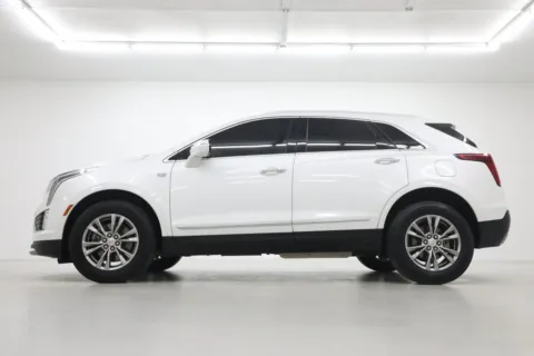 Another view of 2023 Cadillac XT5 Premium Luxury for sale in Clinton, MO at Jim Falk Motors