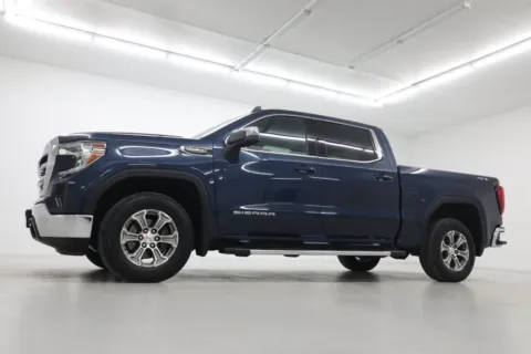Photos of 2022 GMC Sierra 1500 Limited SLE for sale in Clinton, MO at Jim Falk Motors