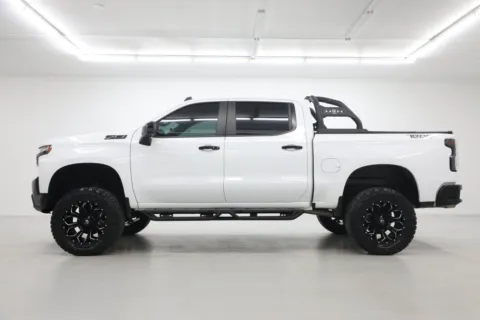 Another view of 2021 Chevrolet Silverado 1500 LT Trail Boss for sale in Clinton, MO at Jim Falk Motors