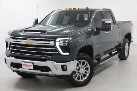 More photos of 2025 Chevrolet Silverado 3500 HD LTZ at Jim Falk Motors, MO