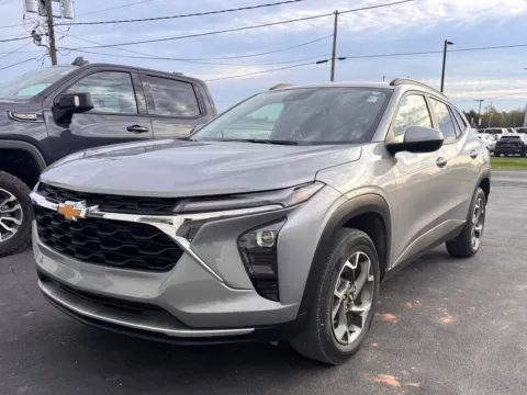 Gray 2025 Chevrolet Trax LT for sale in Clinton, MO